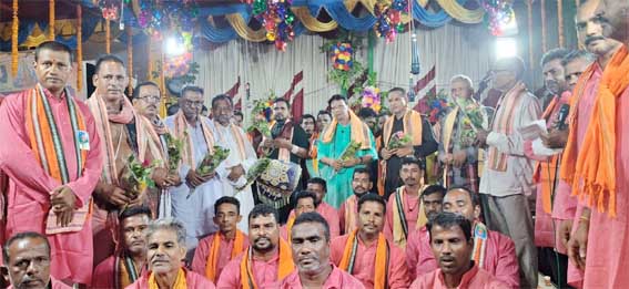 ବୋଧଖଣ୍ଡି ଗ୍ରାମରେ ନିଆରା ଗଜଲକ୍ଷ୍ମୀ ପୂଜା