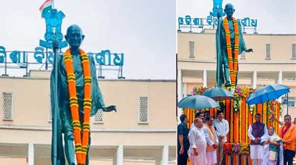 ଗାନ୍ଧିଜୀଙ୍କୁ ଶ୍ରଦ୍ଧାଞ୍ଜଳି ଅର୍ପଣ