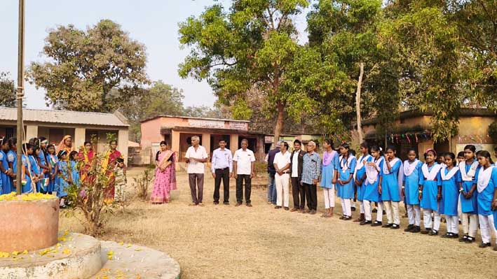 ଓଡ଼ିଶ ସରକାରୀ ଉଚ୍ଚ ପ୍ରାଥମିକ ବିଦ୍ୟାଳୟରେ ୭୭ତମ ସାଧରଣତନ୍ତ୍ର ଦିବସ ପାଳିତ