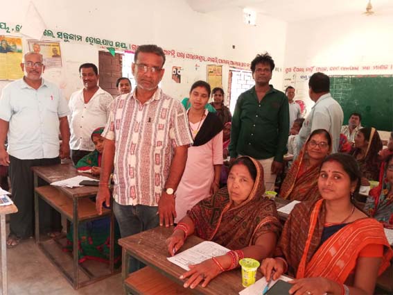 ଧୂଆଁଳ ପ୍ରାଥମିକ ବିଦ୍ୟାଳୟ ଠାରେ ନବ ଭାରତ ସାକ୍ଷରତା କାର୍ଯ୍ୟକ୍ରମ ‘ଉଲ୍ଲାସ’