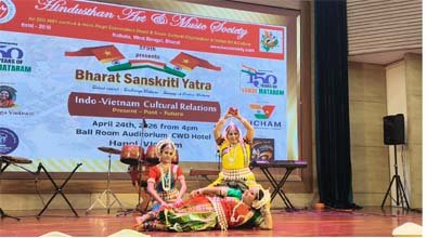 ନୃତ୍ୟନିପୁଣା ଓଡ଼ିଶୀ ନୃତ୍ୟ ଅନୁଷ୍ଠାନର ବିଦେଶ ଯାତ୍ରା