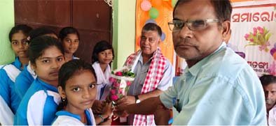 ବାଲିଡିହି ଉଚ୍ଚ ପ୍ରାଥମିକ ବିଦ୍ୟାଳୟ ଶିକ୍ଷକଙ୍କୁ ଅବସର କାଳୀନ ବିଦାୟ ସମ୍ବର୍ଦ୍ଧନା