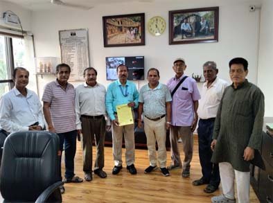ଶ୍ରୀ ଲିଙ୍ଗରାଜଙ୍କ ସମସ୍ୟା ବିଭାଗୀୟ ଅଧିକାରୀଙ୍କ ସମାଧାନ ନିମନ୍ତେ ଦିଆଗଲା