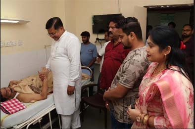 ଚିଲିକାର ସମାଜସେବୀଙ୍କ ସ୍ୱାସ୍ଥ୍ୟ ବୁଝିଲେ ଆଇନ ମନ୍ତ୍ରୀ