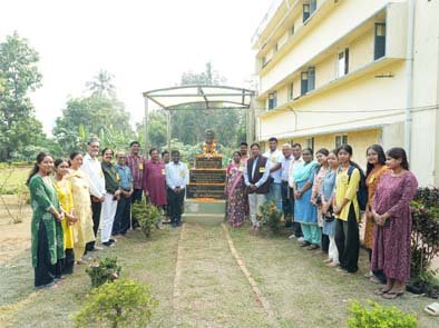 ଆଞ୍ଚଳିକ ଶିକ୍ଷା ପ୍ରତିଷ୍ଠାନ ରେ ଉତ୍କଳ ମଣି ପଣ୍ଡିତ ଗୋପବନ୍ଧୁ ଦାସଙ୍କ ଜନ୍ମ ଜୟନ୍ତୀ ଉତ୍ସବ ପାଳନ
