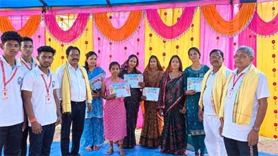 କୁମାର ପୂର୍ଣ୍ଣିମା ବା ମା’ ଗଜଲକ୍ଷ୍ମୀ ପୂଜା ଅବସରରେ ଓଡ଼ିଶ ଗାମର ମା’ ମହାଲକ୍ଷ୍ମୀ କ୍ଲବ୍ ପାତ୍ରସାହିଠାରେ ଅନୁଷ୍ଠିତ